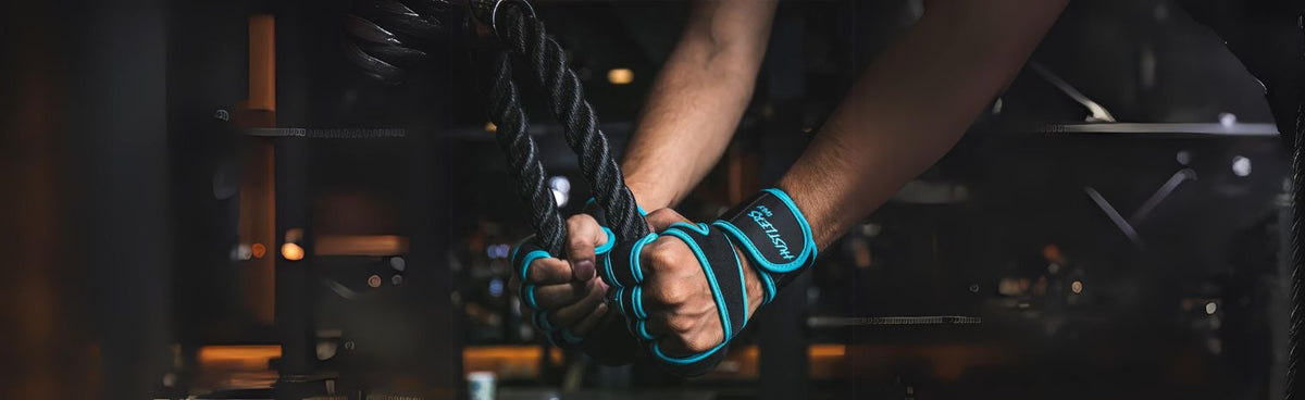 Workout in Fingerless Gloves | HustlersOnlyPK