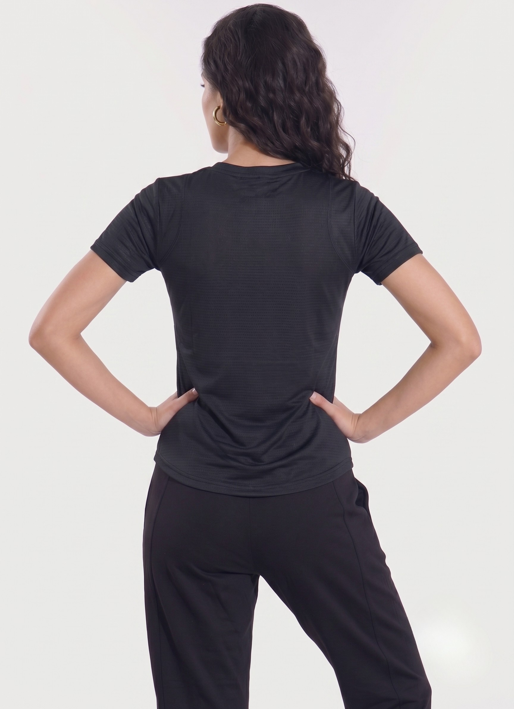 Sash Essential T-Shirt - Black