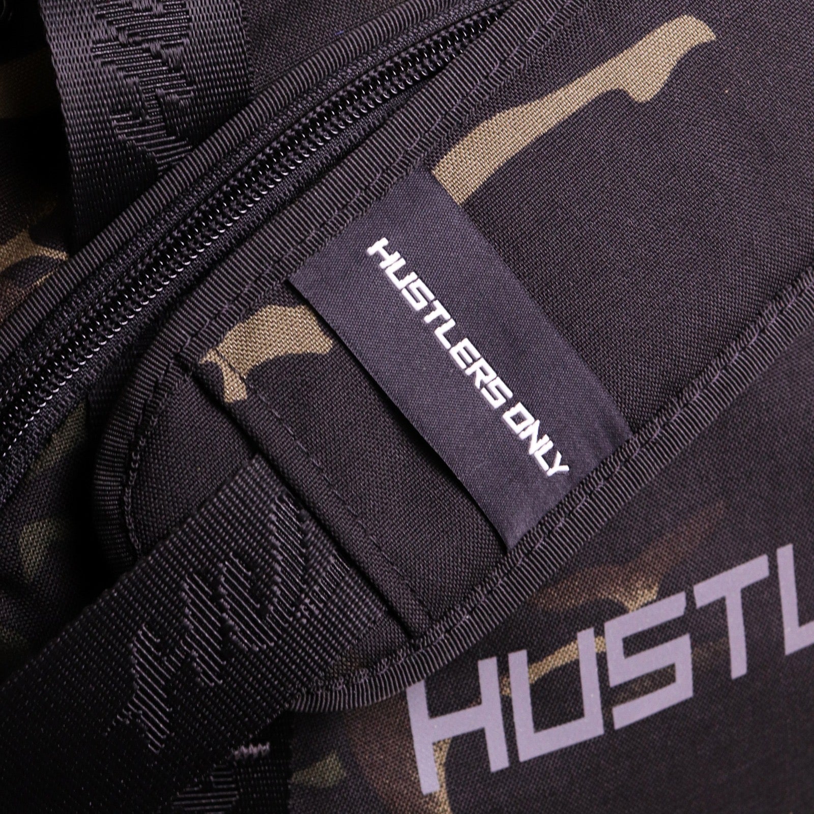 58L camo gym bag with padded shoulder strap | Hustlers Only PK