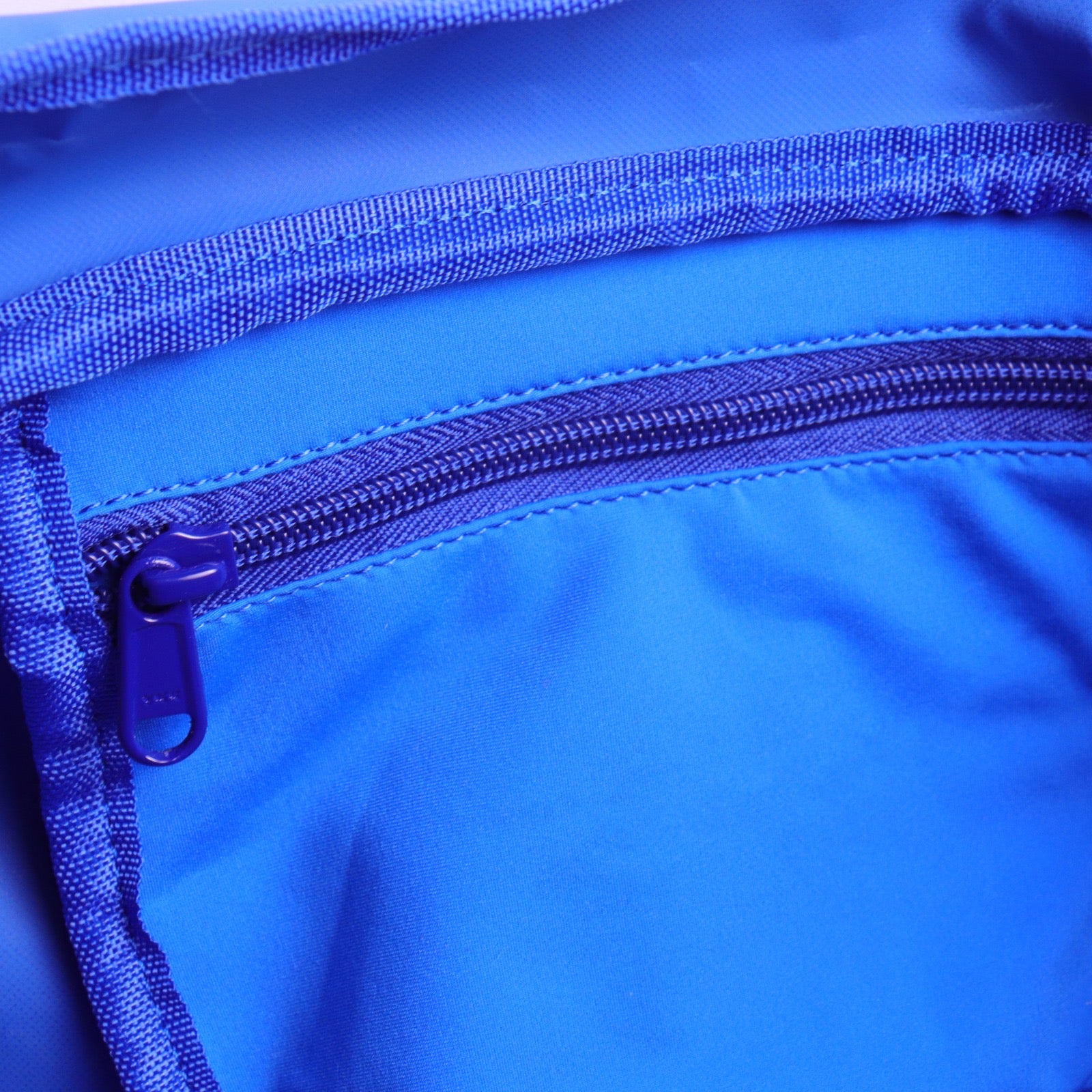 Blue gym duffel bag with 58L capacity | Hustlers Only PK