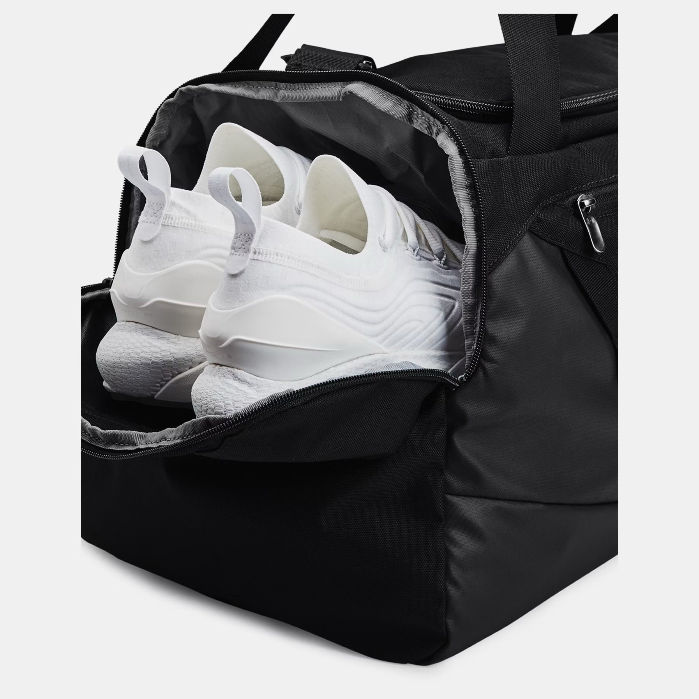 Water-repellent black gym bag with shoe compartment | Hustlers Only PK