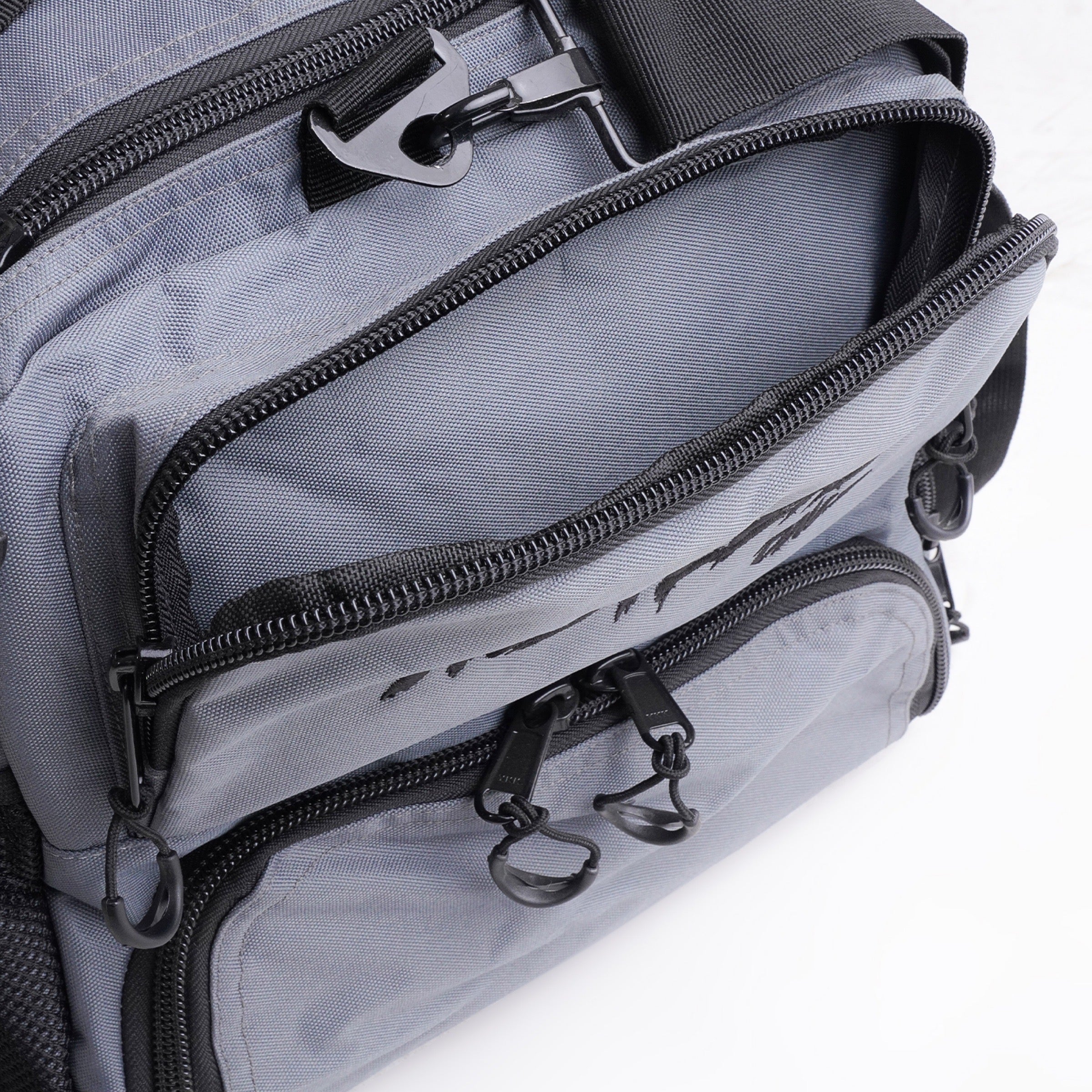 Essential Duffel Bag - Grey