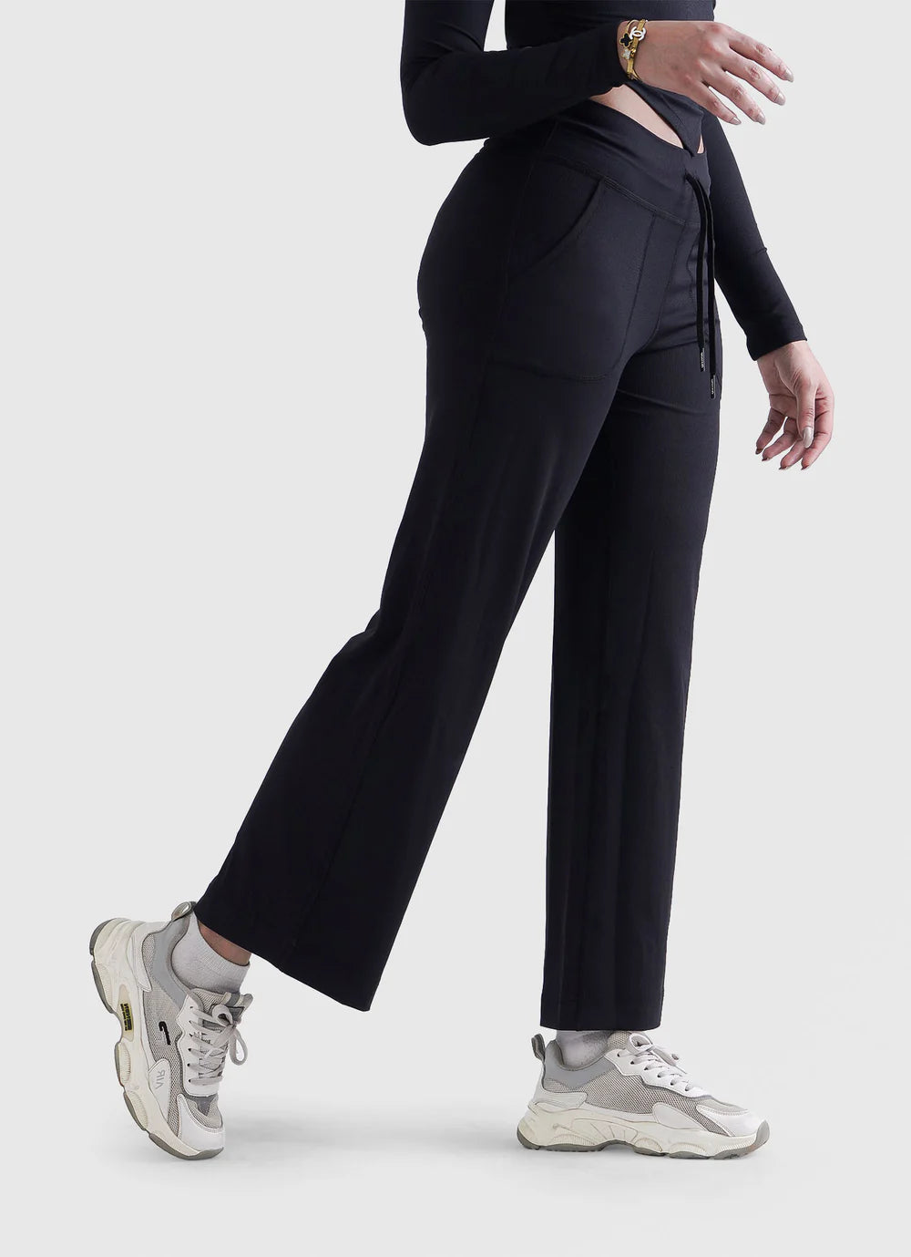 Black Adapt Flared Seamless Leggings for Gym | HustlersOnlyPK