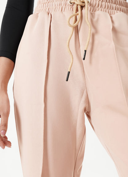 Relaxed Pleated Trouser - Beige